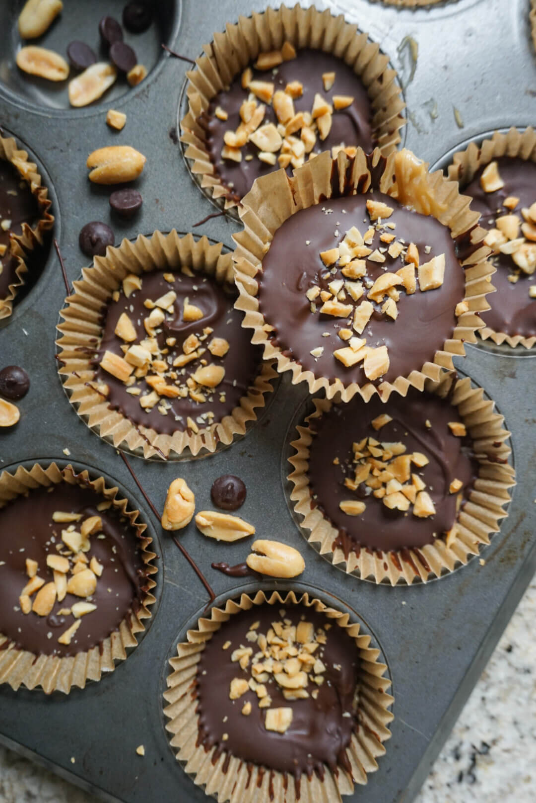 A perfect summer treat - these Vegan Chocolate Peanut Butter Yogurt Cups are so easy to make with just six ingredients and taste like that notorious candy we all love: Reese's.