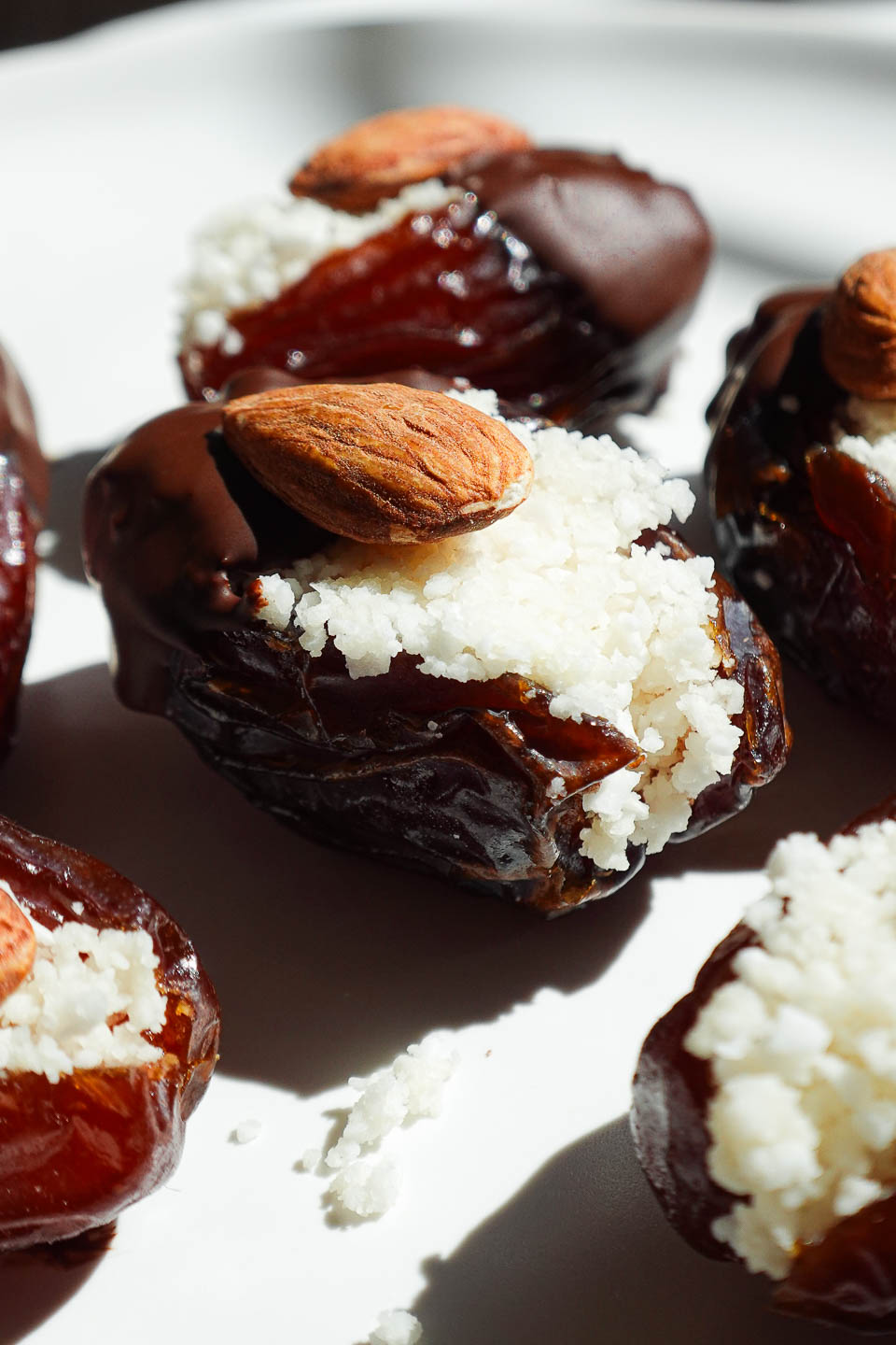No-bake Almond Joy dates
