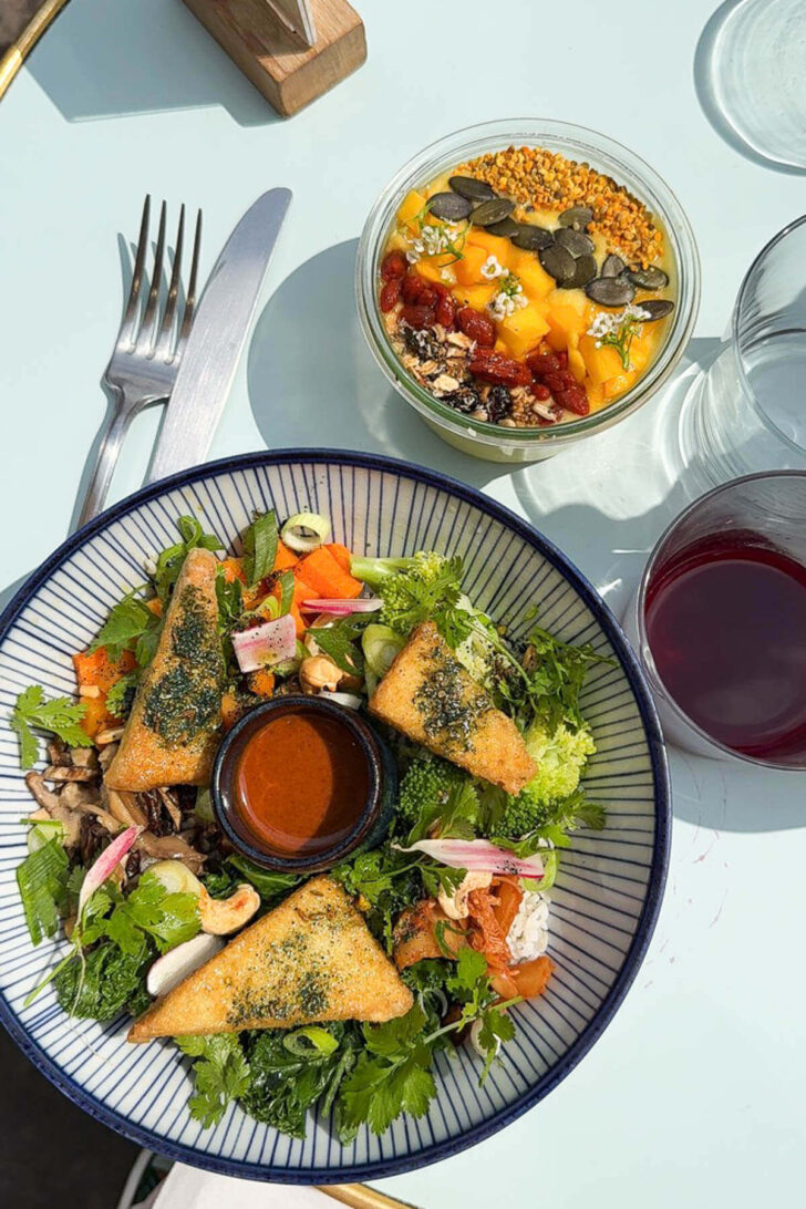 Vegan salad from Judy restaurant in Paris.
